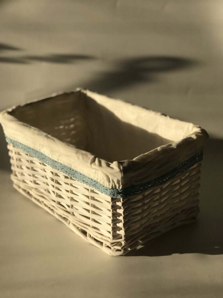 Корзина з лози, біла велика